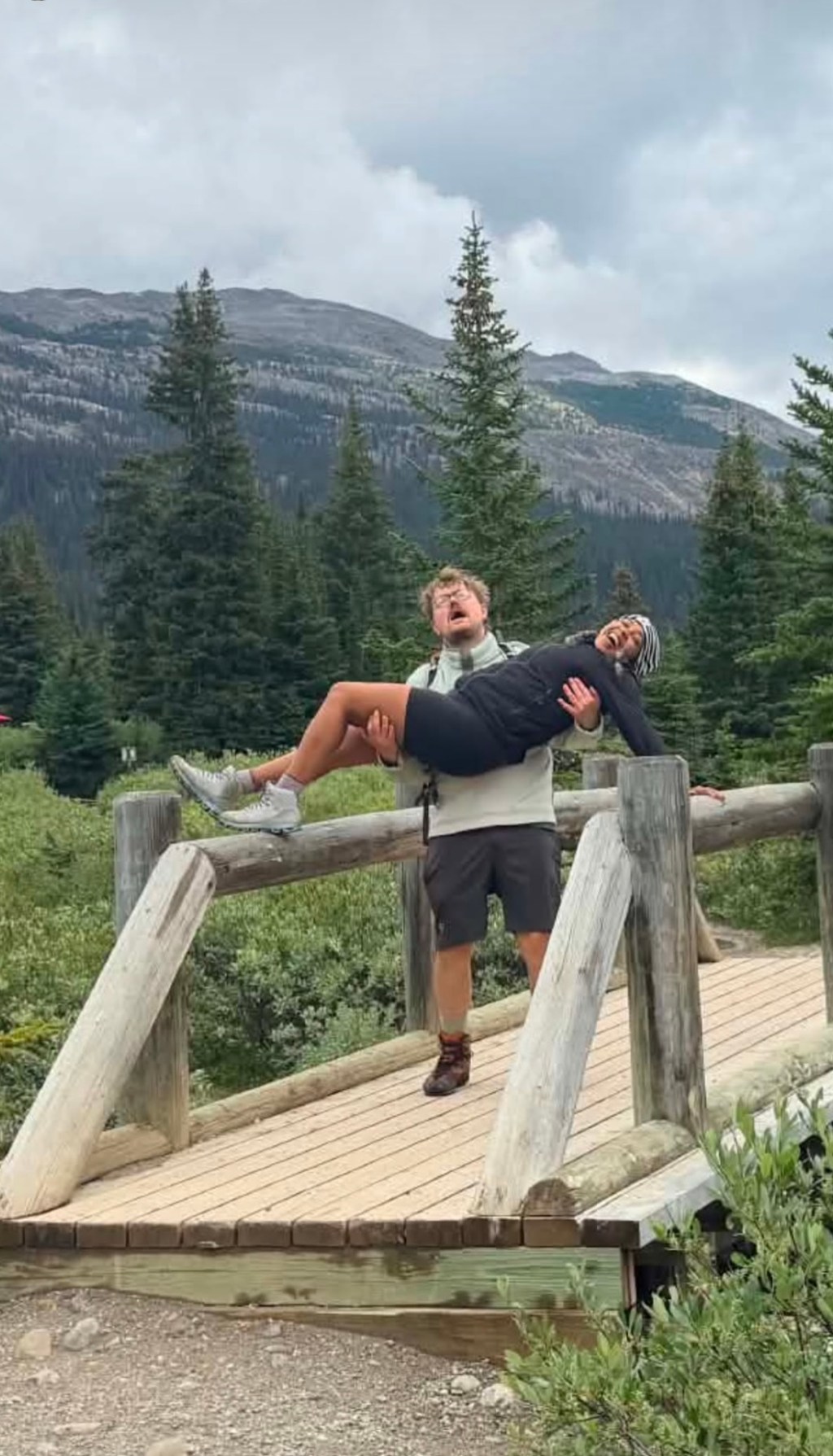 Alberta, Bow Falls: Hike&nbsp;Review